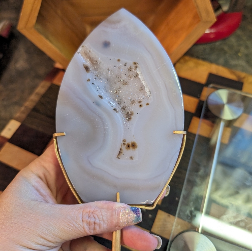 Crystal Druzy Agate on Stand - Picture 2 of 7
